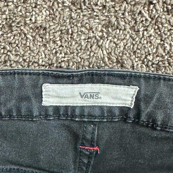 Vans Charcoal Distressed Skinny Jeans sz 7/28 - Picture 2 of 3